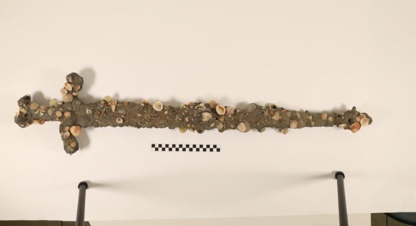 Keresztes lovag kardját találták meg a Földközi-tengerben