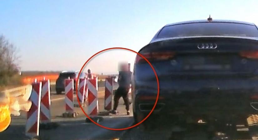 Te jó ég, mit művelt ez az autós az autópályán? – videón a hajmeresztő manőver!