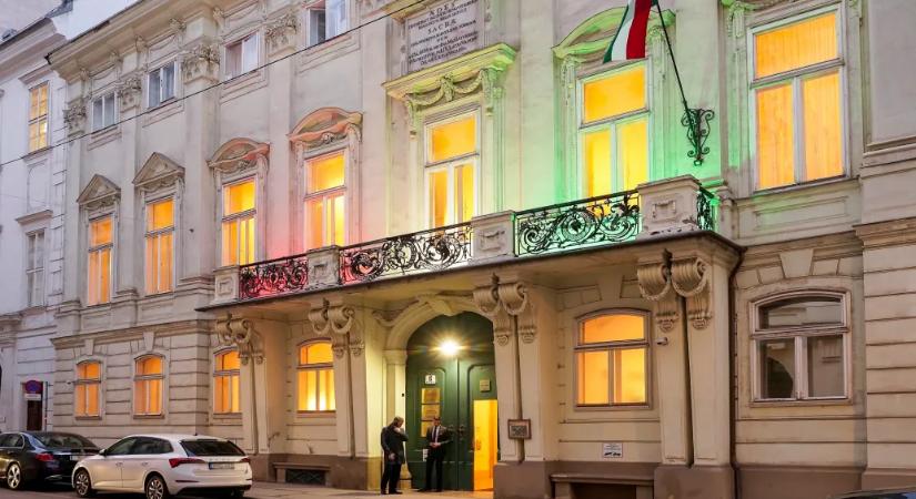 Hadházy Ákos: Völner Pál lánya a bécsi nagykövetségen attasé és konzul