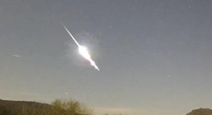Hatalmas meteor robbant fel vasárnap este Németország nyugati része fölött