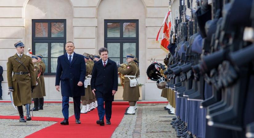 Román–lengyel terv: a skandináv államokkal bővítenék a Bukaresti Kilenceket