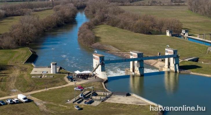 Átfogó fejlesztés kezdődik a Félhalmi-holtágon 