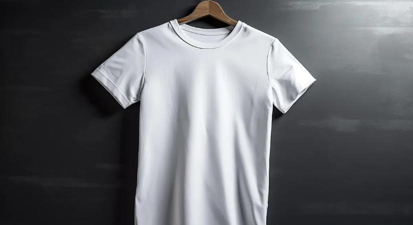 Nem tudod, miért lyukad ki folyton ugyanott a pólód? A válasz meg fog lepni!