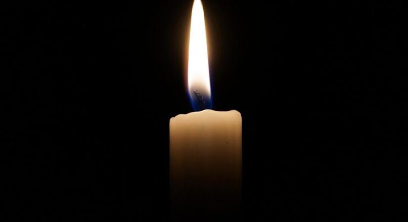 Tolatás közben gázolta halálra a kisfiát egy édesapa