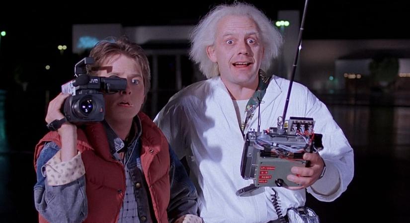 Újra együtt a Vissza a jövőbe legendás párosa, Marty és a Doki