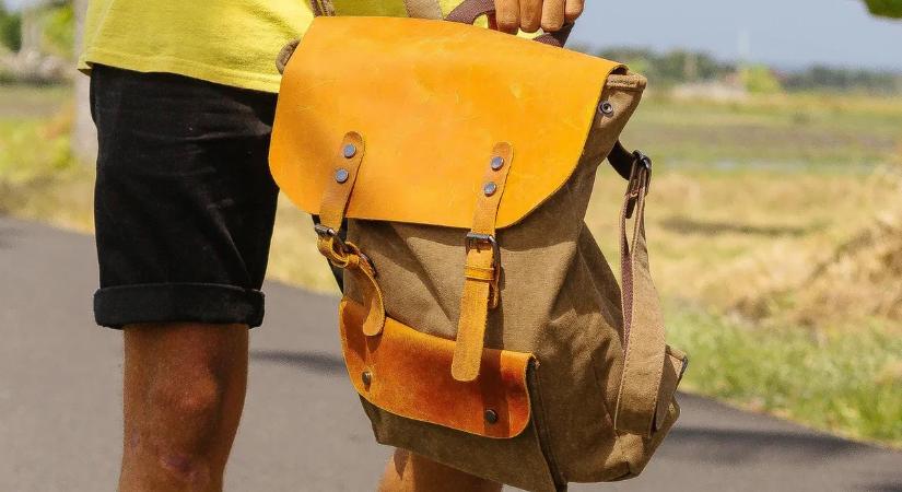 Micsoda baki: droggal és milliókkal teli táskát adományoztak egy turkálónak