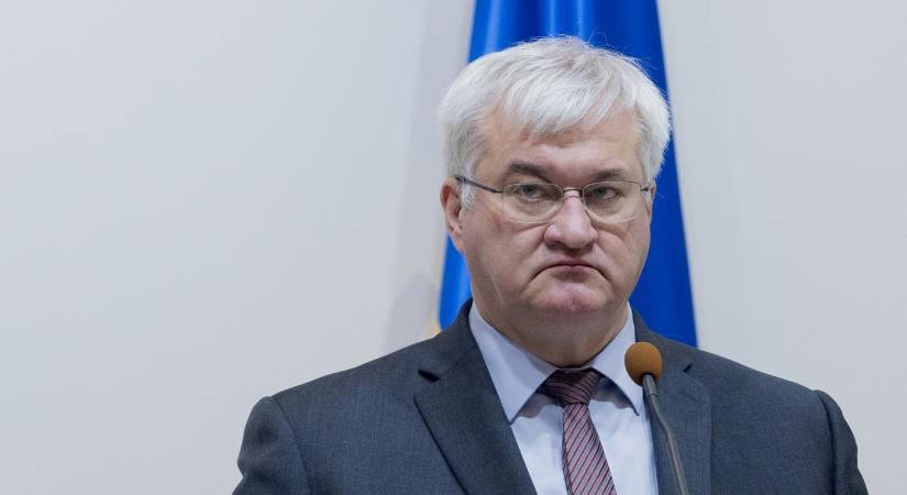 Az ukrán külügyminiszter szerint „állami zsarolás és állami terrorizmus” az ukrán pénzszállító lekapcsolása