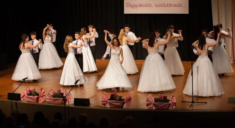 40 éve indult útjára a kulturális gála