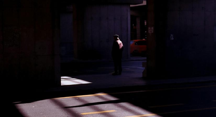 Halálos vége lesz az őrült játszmának - zsákos női fantom tartja rettegésben Kisvárdát