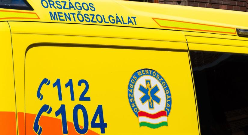 Másodpereceken múlt egy vásárló élete Győr-Moson-Sopronban, a mentőket is riasztották