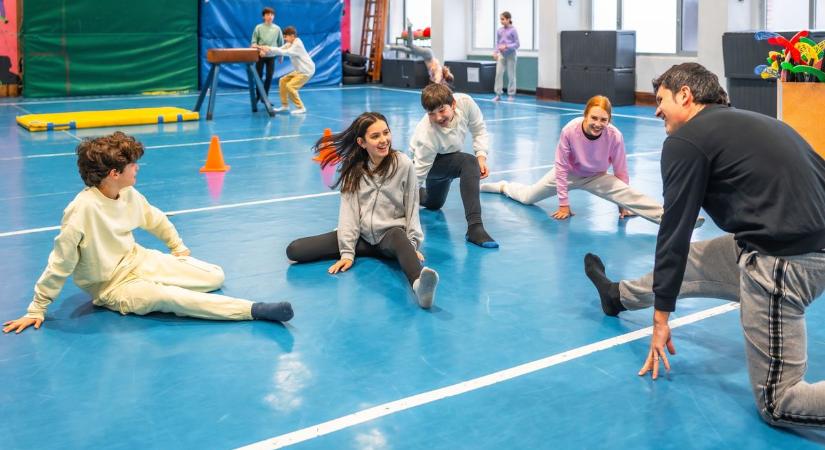 Vajon ki lesz az év tesitanára? Elindult a jelölés, mutatjuk a részleteket!