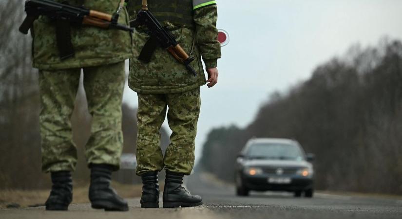 Autókkal üldözték az emberrablókat