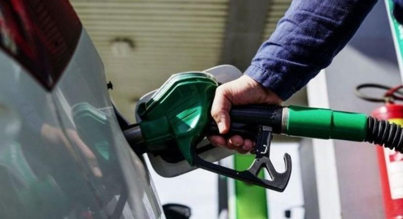 Hazai üzemanyagárak: újabb rossz hír érkezett az autósoknak