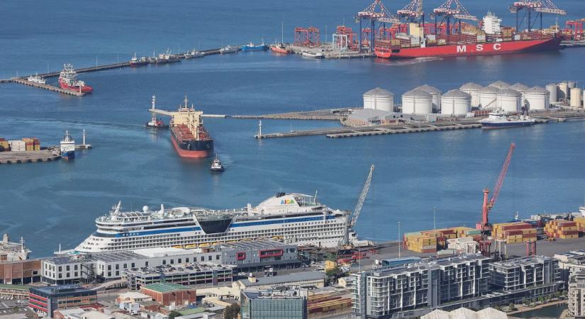 Ez az orosz-ukrán háborúnál is nagyobb sokkot okozhat – a Hormuzi-szoros lezárása hajtja az olajár emelkedését