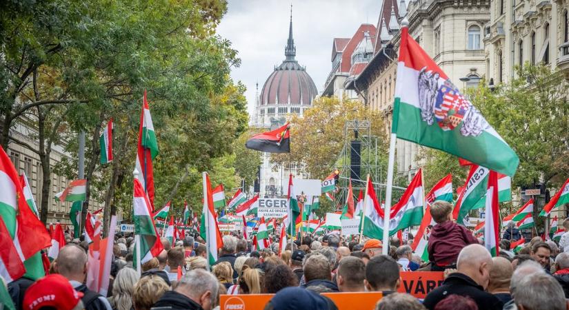 Bayer Zsolt a békemenetről: mindenki jöjjön el, akinek fontos a hazája és a saját élete!