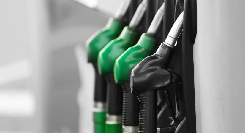 Ársokk a kutakon: 20 forinttal drágul a gázolaj, lépéskényszerben a kormány