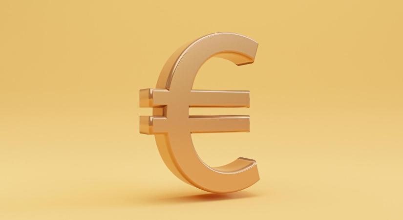 Erősödött a forint – váltsunk most eurót a nyaralásra?