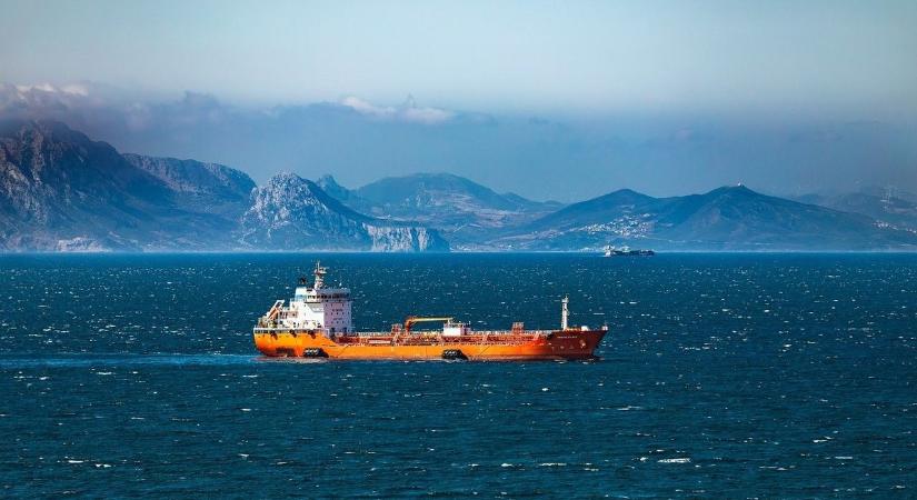 Nem elég az orosz-ukrán háború – a Hormuzi-szoros lezárása tovább fokozza az olajárrobbanást