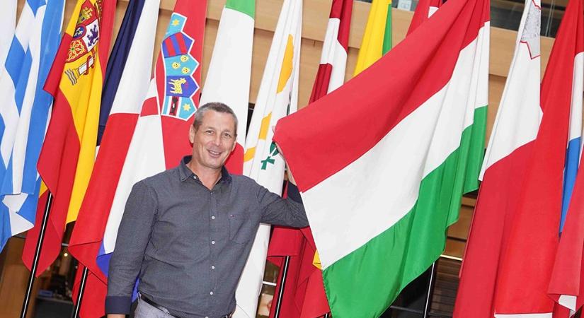 1 millió 355 ezer 500 forintért látja el Gál Sándor a Haladás Sportkomplexum létesítményvezetői feladatát