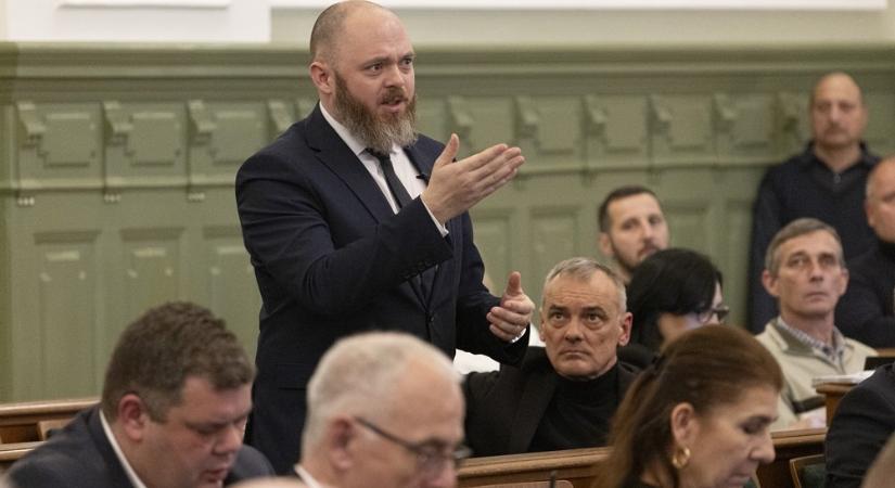 Fodor Roland pont akkor adott tanácsot havi 800 ezer forintért a Győr-Szol-nak, amikor kiürült a lakáskassza