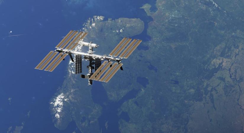 Két évvel tovább maradhat pályán a Nemzetközi Űrállomás