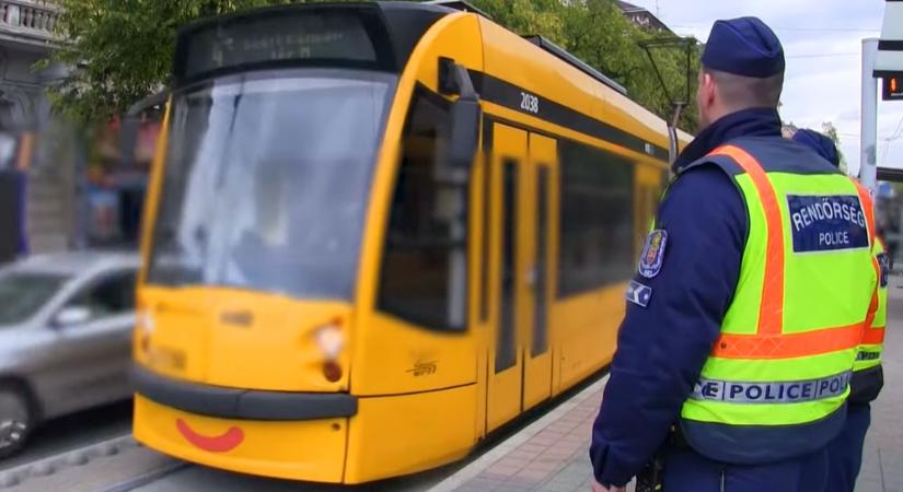 Halálra gázolt a villamos egy embert a Bartók Béla úton