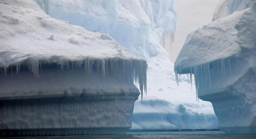 Rejtélyes „gravitációs lyukat” találtak az Antarktisz alatt – most kiderült, mi okozza