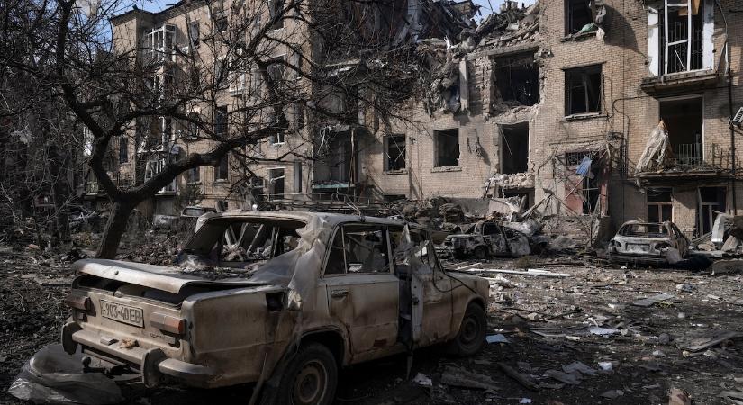 A nagyobbik rossz a világháború