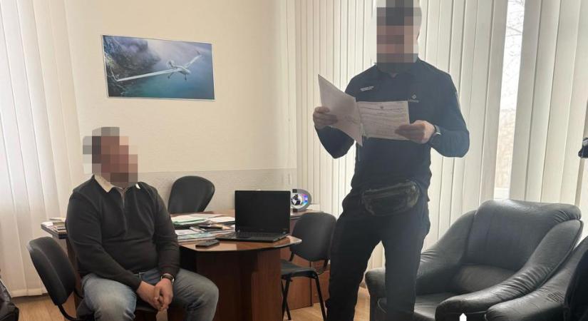 Az egyik kijevi állami egyetemen kutatóknak álcázva biztosítottak pénzért felmentést mozgósítást kerülőknek