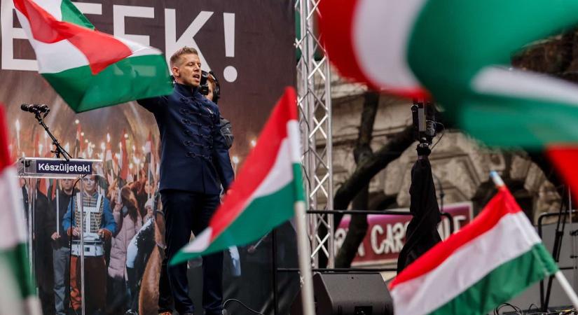 Magyar Péter szerint a kormány megtiltaná, hogy a Tisza drónozzon a március 15-ei ünnepén