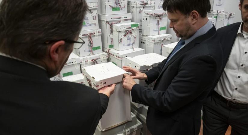 Az illetékes bizottságnak jelezték, hogy oroszok érkeznek a választás befolyásolására, mégsem történt semmi