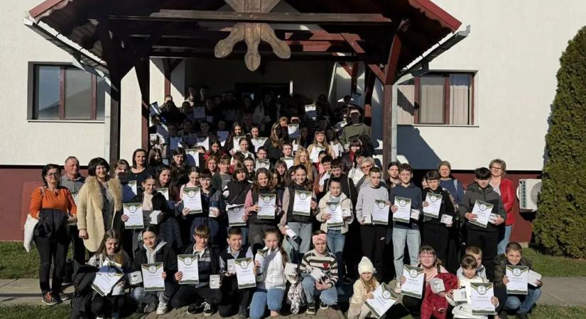 Hittanosok bibliaismereti vetélkedője Tiszapéterfalván - Magvetés a fiatal szívében