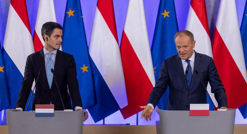 Tusk: Orbán Putyin-párti politikája tehet az Ukrajnával kialakult feszültségről, de Zelenszkij is túl messzire ment az Orbánra vonatkozó megjegyzésével