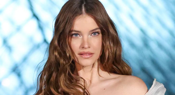 Palvin Barbara kígyóbőrös szettje vitte a prímet a párizsi divathéten
