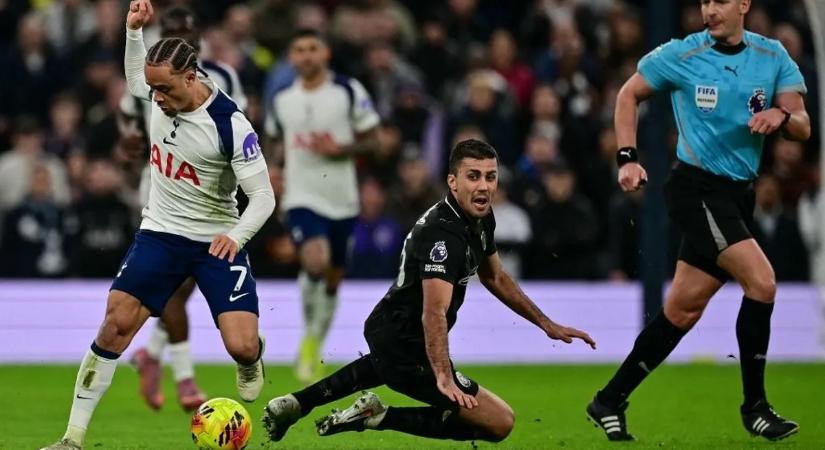 Nekiment a játékvezetésnek az aranylabdás futballista, súlyos pénzbüntetés lett a vége