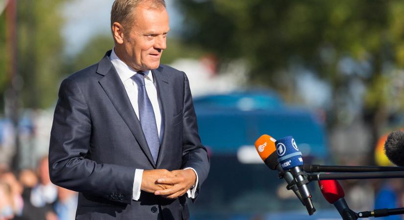 Tusk: Zelenszkij túl messzire ment az Orbánra vonatkozó megjegyzésével