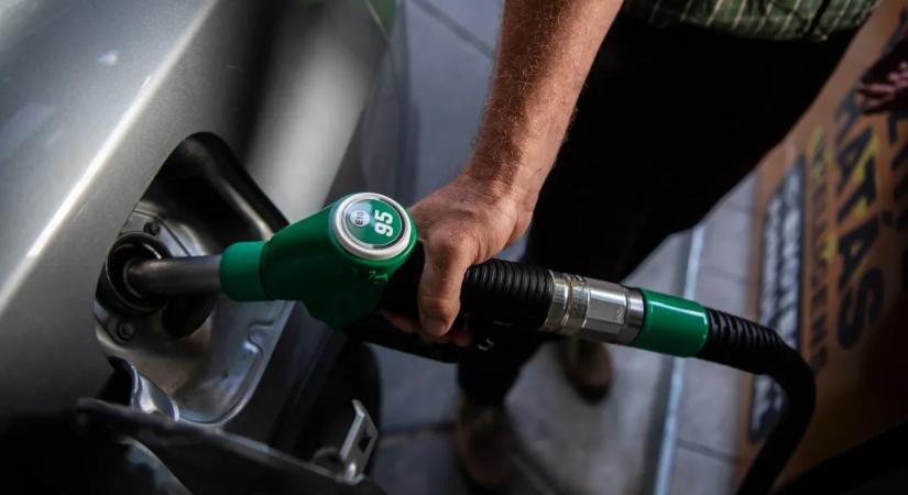 Orbán Viktor bejelentette, hogy visszahozzák a benzinárstopot