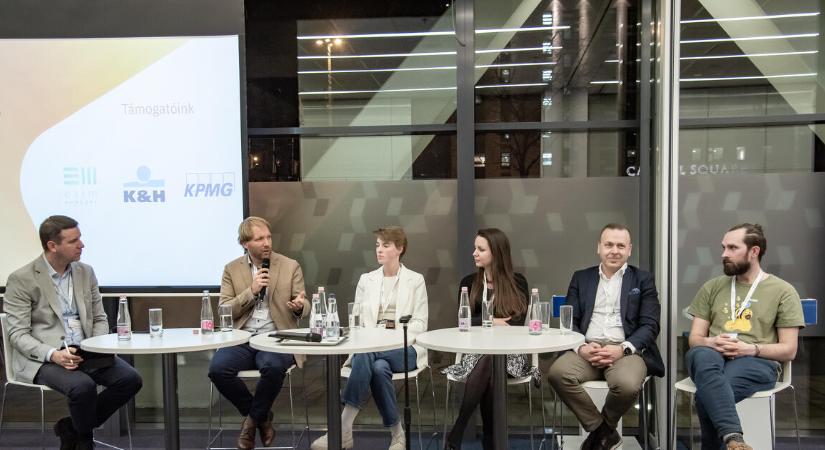 Összezárva a munkahelyen: idősek és fiatalok harca a fenntarthatóságért