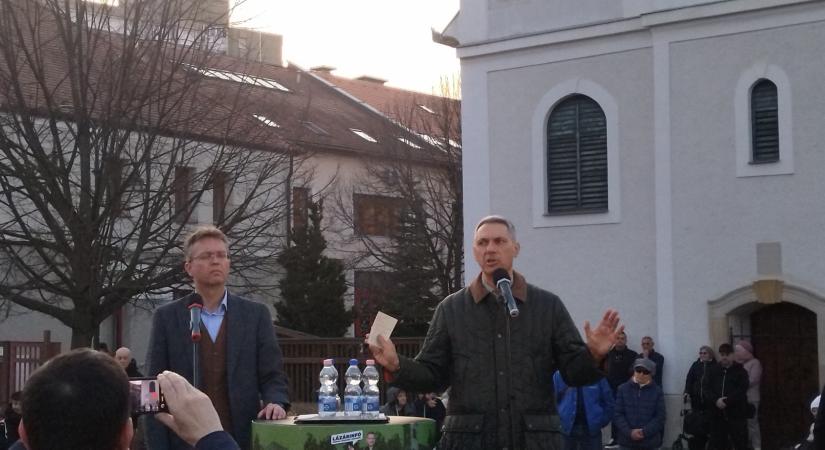 Lázár János Gödöllőn: Magyar Péter „bosszúból politizál”, Orbán a kontinens legjobb válságkezelője