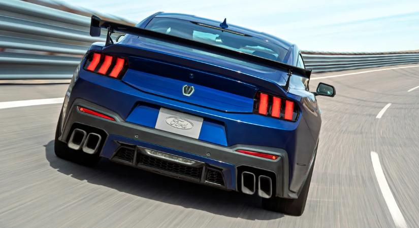 Hogy mi?! Fülre büntetheti a hangos autókat a rendőr