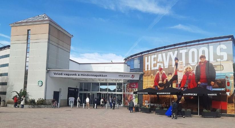 Új üzlet nyílik a plázában az újságos helyén