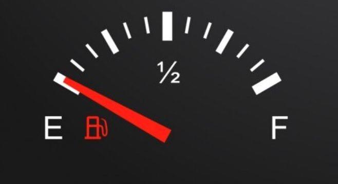 Üzemanyagok: védett árat vezet be a kormány