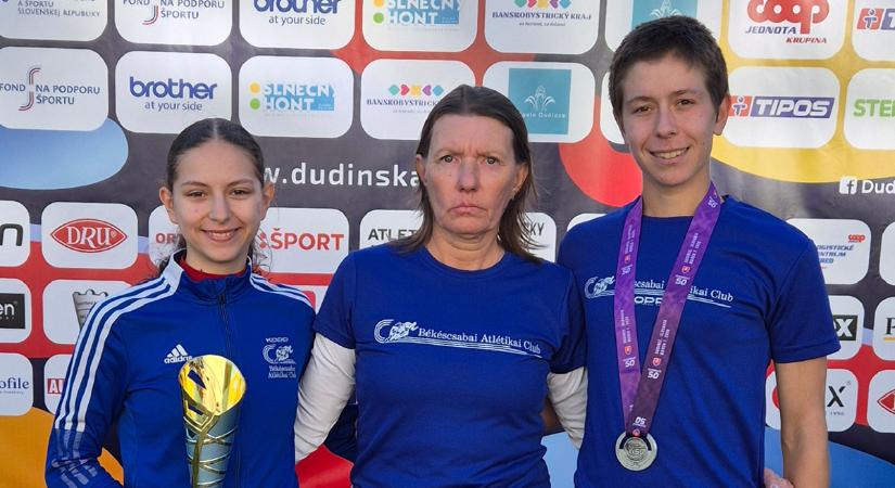 Békéscsabai gyalogló sikerek: Sára győzött, Alexandra csúcsot döntött