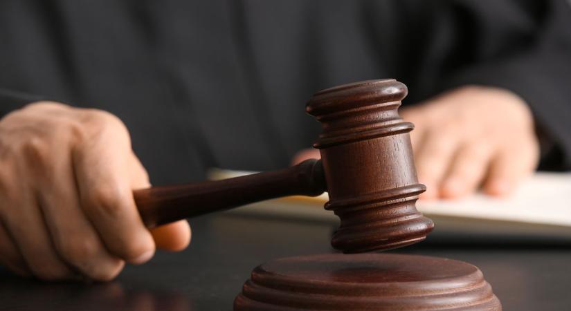 Pert nyert a Ripost, jogszerűen ismertette a Tisza Párt adóemelési programját