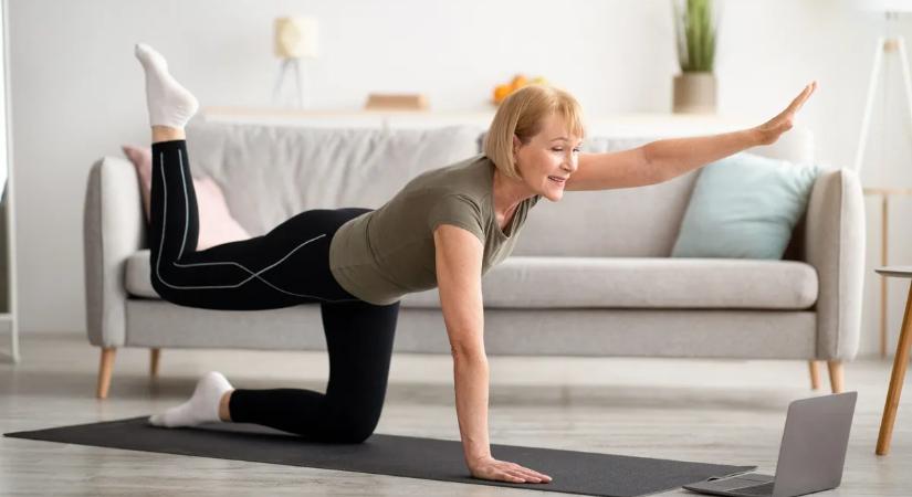 Az edző is erre esküszik: ezekkel az egyszerű törzsizomgyakorlatokkal fiatalon tarthatod magad – 4. rész