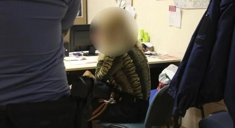 Az anyját is feljelentette és a vádlott szerint minden bizonyíték hamis