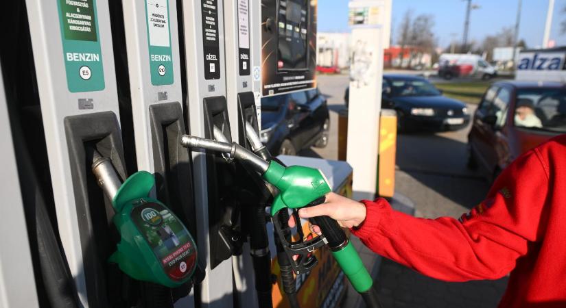 Újra itt a benzinársapka, a négy évvel ezelőtti, hasonló lépés után kiapadtak a kutak