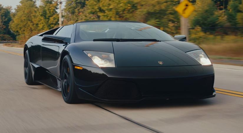 Gyerekek mellett bőgette a Lamborghinit, pillanatok alatt kitört a balhé a szegedi játszótéren