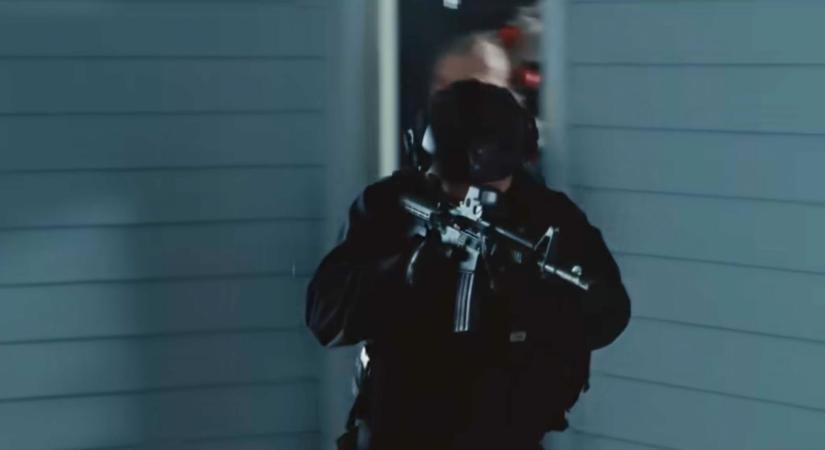 Mindenki ezt nézi? Erre a 2025-ös krimivígjátékra kaptak rá a magyar nézők, ez most a No. 1 a streamingóriás platformján