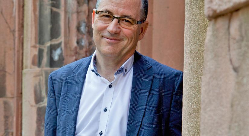 Dr. Kurimay Tamás pszichiáter: Ne maradjon egyedül a család!